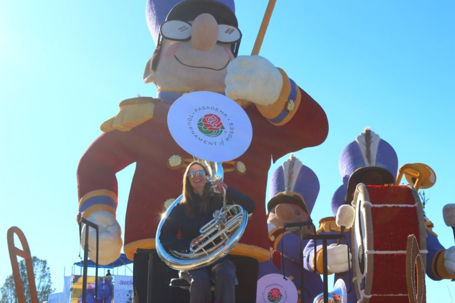 Ms. Quart Debuts in The Rose Parade