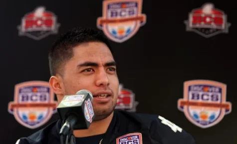 Manti Te’o before the Discover BCS National Championship