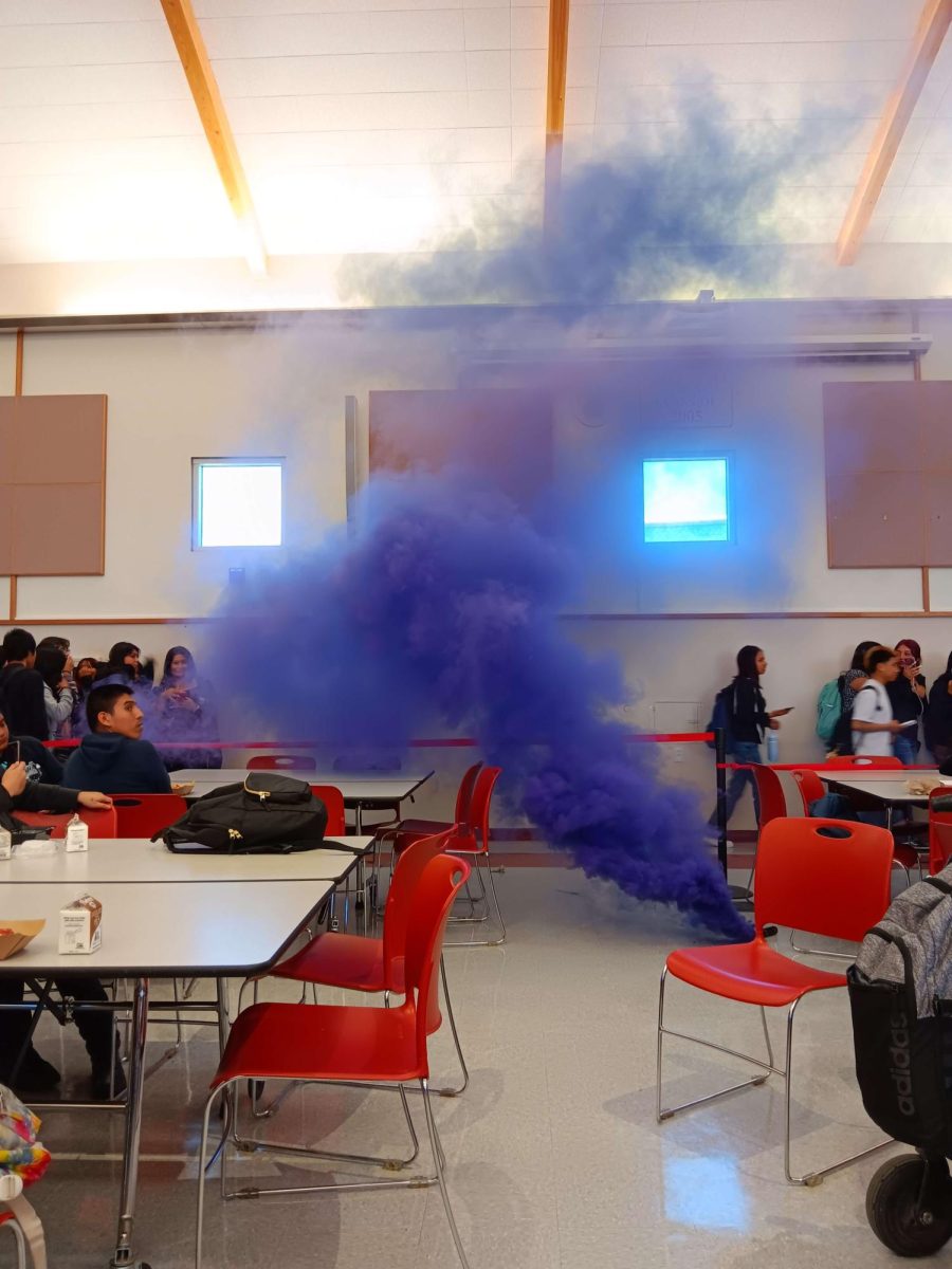 Mysterious smoke appears in the cafeteria on Wednesday, August 16th. I thought it was a false alarm, because now that Im a senior, I got used to all the false alarms, says Aida Perez, who works in the cafeteria and was an eye witness.