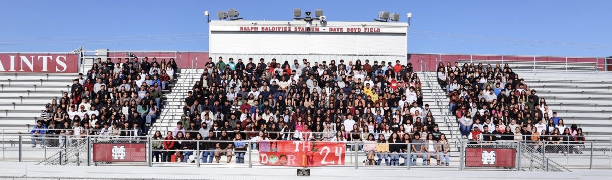 Senior Panoramic Picture
Out the Door in 24
Courtesy of Mr. Salazar